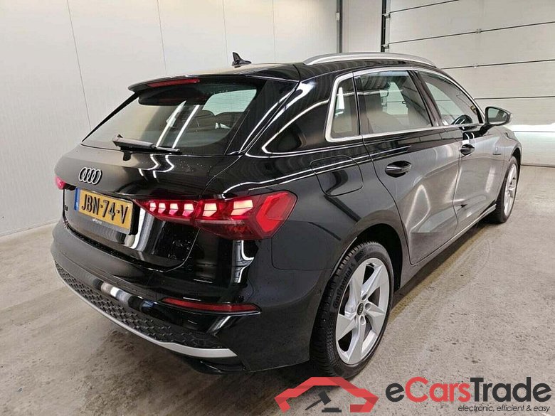 AUDI A3 Sportback 30 TFSI Adv edition #2