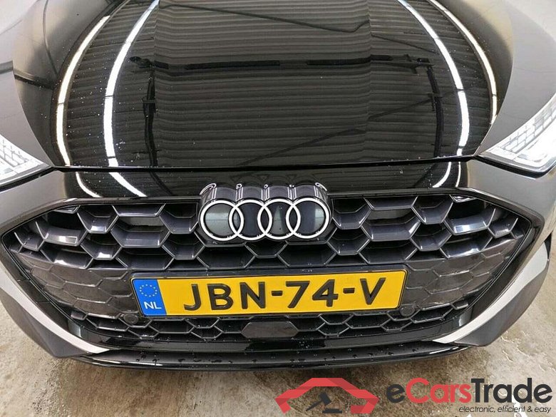 AUDI A3 Sportback 30 TFSI Adv edition #4