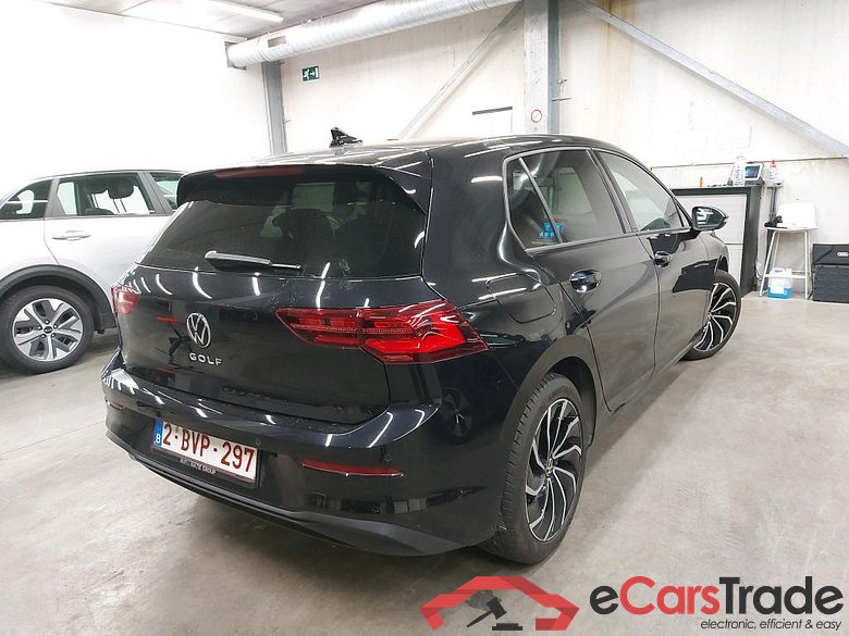 VOLKSWAGEN - VW  GOLF TSI 130PK Life With Climatronic & Light & Sight Pack & Nav Discover Media & Voice Control & Pack Drive With Side Assist & Matrix LED & Winter Pack & Rear Camera * PETROL * #2