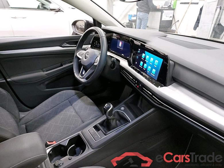 VOLKSWAGEN - VW  GOLF TSI 130PK Life With Climatronic & Light & Sight Pack & Nav Discover Media & Voice Control & Pack Drive With Side Assist & Matrix LED & Winter Pack & Rear Camera * PETROL * #3