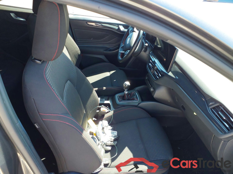 FORD Focus 5 PUERTAS 1.0 ECOBOOST 125CV MHEV 6 VELOCIDADES ST Line (Winterpack) #3
