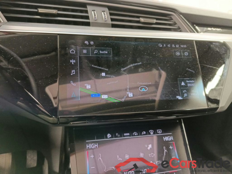 Audi Q8 E-Tron 55 Quattro Advanced 5d #3