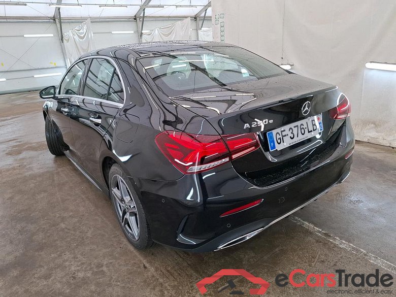 MERCEDES-BENZ Classe A Berline / 2018 / 4P / Berline A 250 e AMG Line 8G-DCT #2