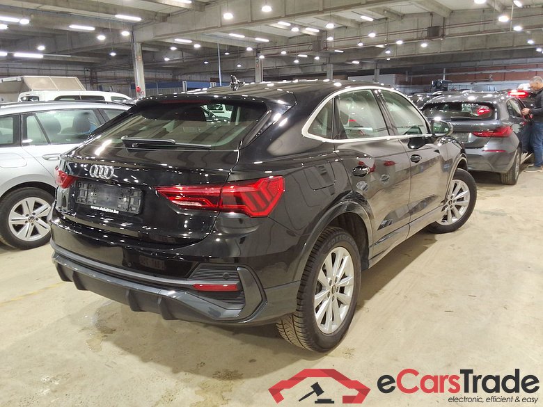 AUDI Q3 Sportback 1.4 45 TFSI E S TRONIC #4