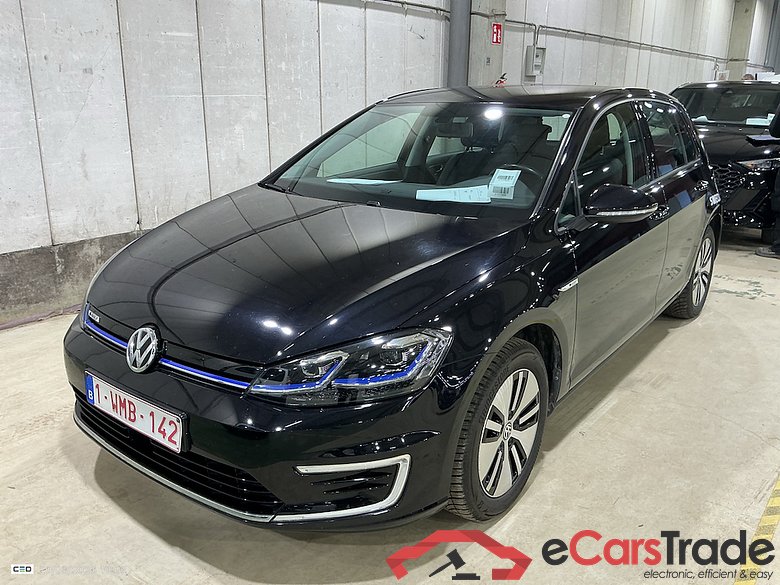 VOLKSWAGEN E-GOLF - 2017 35.8kWh E-Golf #1