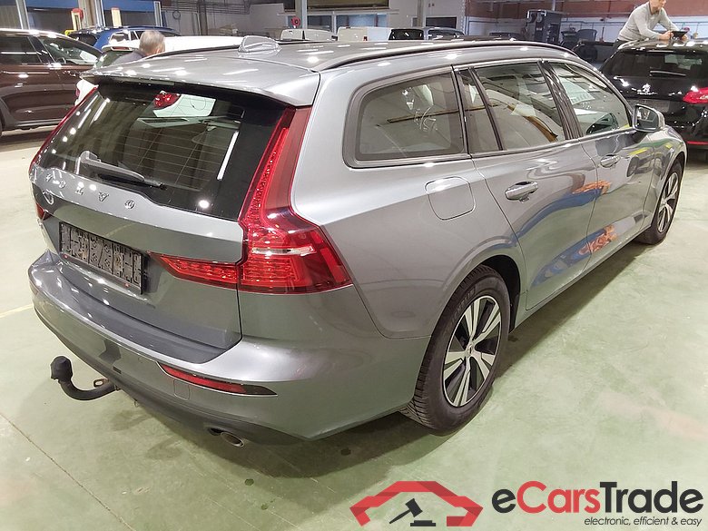 VOLVO V60 2.0 D3 MOMENTUM CORE #4