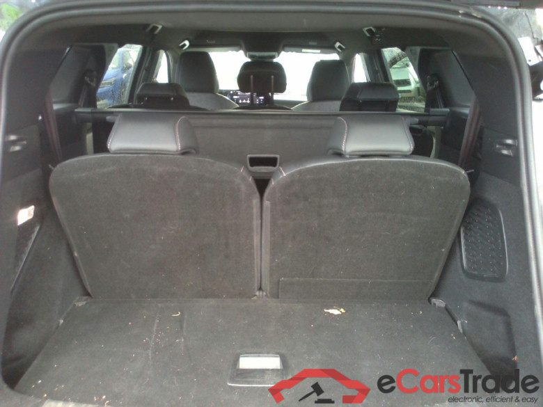 Peugeot 5008 Allure Hybrid 136 e-DCS6 (1.2L 3-cyl mild-hybrid) #6