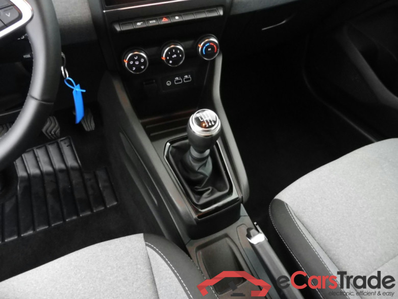 Renault Clio Evolution 1.5 Blue dCi 100 ch #6