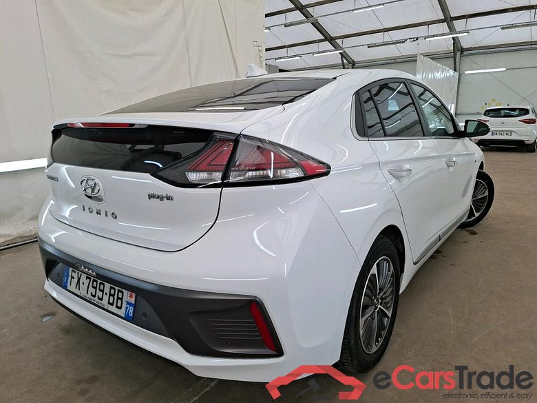 HYUNDAI Ioniq / 2019 / 5P / Berline plug-in hybrid Executive #3