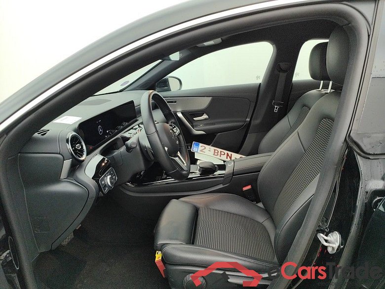 Mercedes-Benz CLA CLA 250 e Business Solution 4d #3