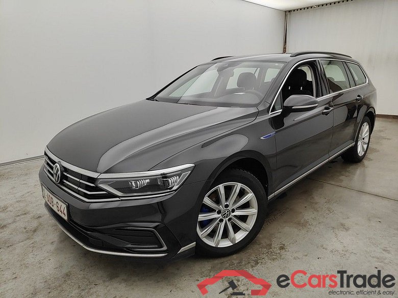 Volkswagen Passat Variant 1.4 TSI DSG6 GTE Business 5d