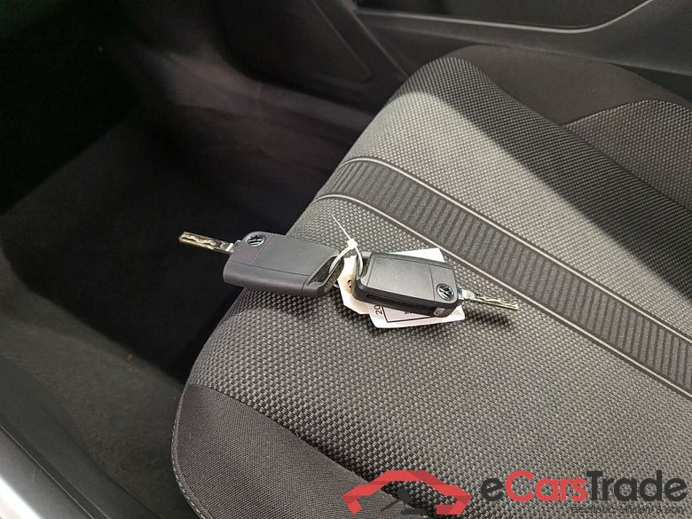 Volkswagen T-Roc 1.5 TSI ACT 110kW Life DSG7 5d #4