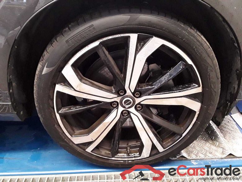 Volvo XC60 (03.2017->) DE - SUV5 B5 (Benzin) AWD EU6d, Ultimate Dark Mild-Hybrid (EURO 6d), (Facelift) #4