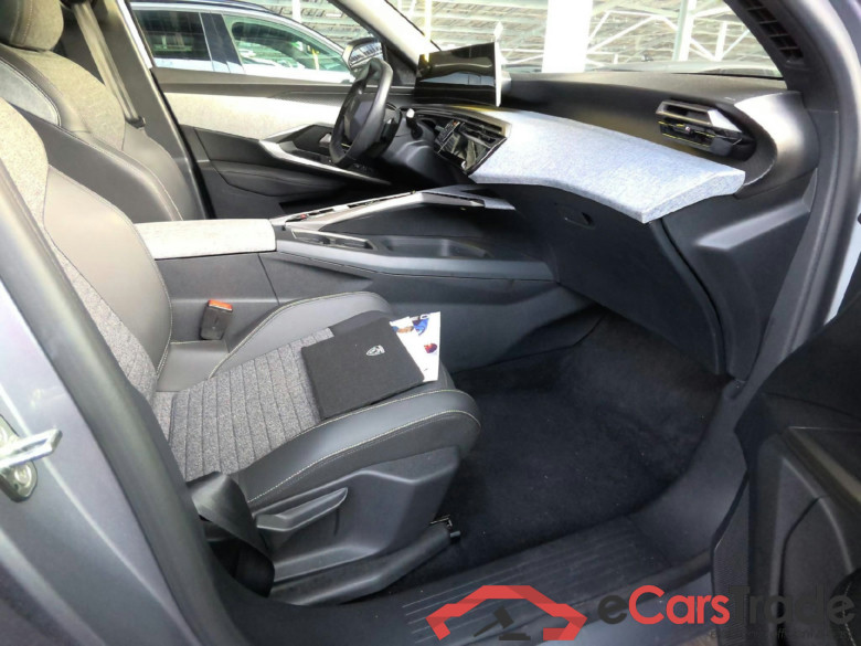 Peugeot 3008 Allure Hybrid 136 e-DCS6 #3