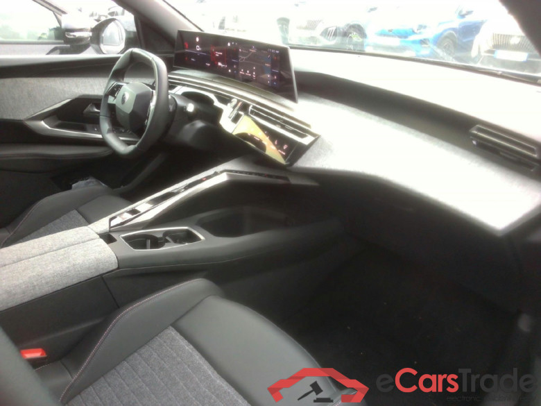 Peugeot 3008 Allure Hybrid 136 e-DCS6 #3