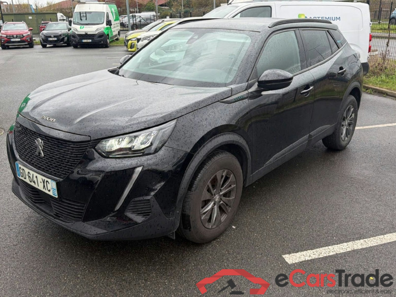 Peugeot 2008 Style PureTech 100 S&S (BVM6) #1