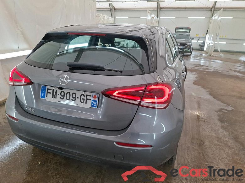 MERCEDES-BENZ Classe A Compact / 2018 / 5P / Berline A 180 Style Line #3