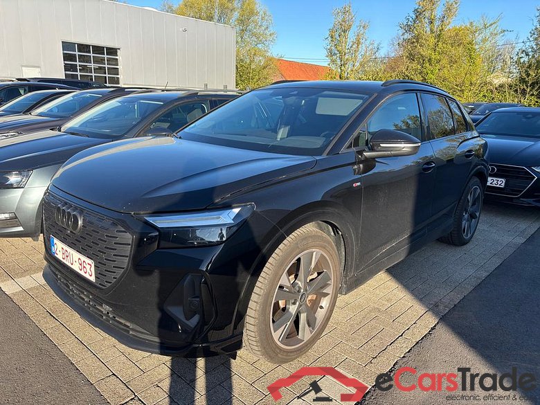 AUDI Q4 e-tron Audi Q4  S line 40 e-tron  150,00 kW