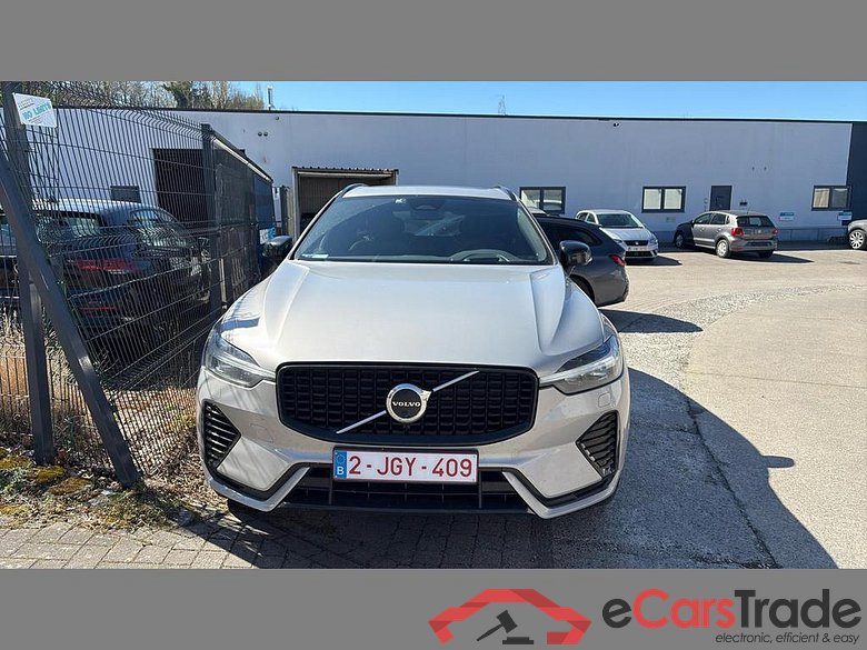 VOLVO XC60 2.0 T6 PHEV AWD Ultimate Dark (257kW) #2