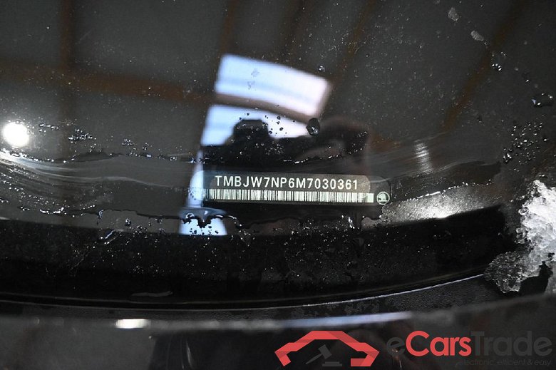 Superb Combi L&K iV 1.4 TSI Hybrid 160KW AT6 E6d #5