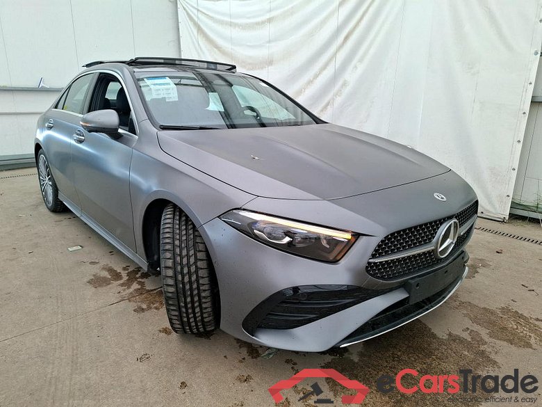 MERCEDES-BENZ Classe A Berline / 2022 / 4P / Berline A 180 AMG Line 7G-DCT #4