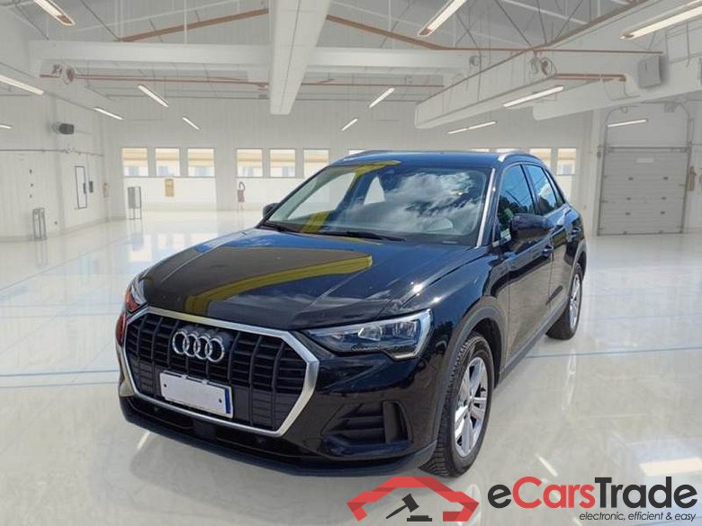 AUDI Q3 / 2018 / 5P / SUV 35 TDI S TRONIC BUSINESS #1