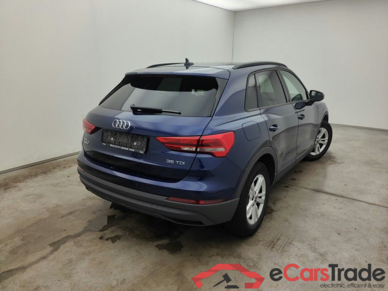Audi Q3 35 TDI S Tronic Business Edition 5d #2