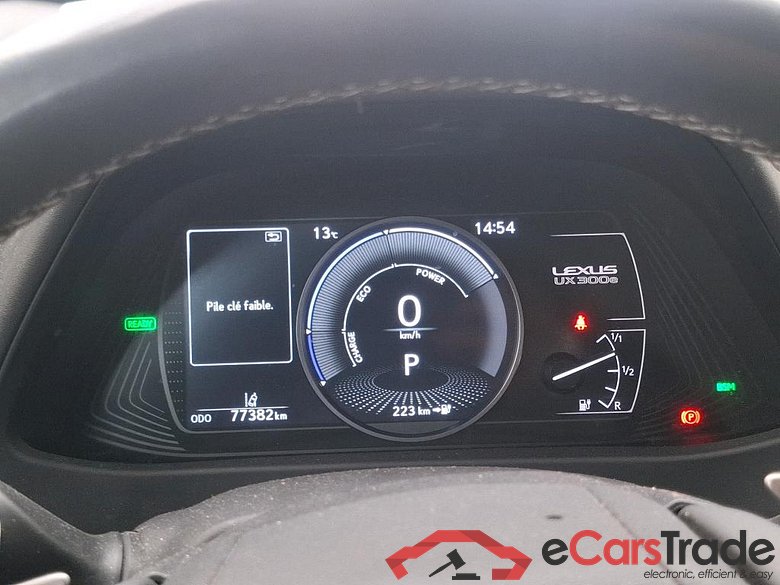 LEXUS UX / 2018 / 5P / SUV 300E Executive #6