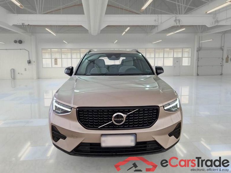VOLVO XC40 / 2021 / 5P / SUV T4 RECHARGE PLUG-IN AUTO PLUS DARK #6