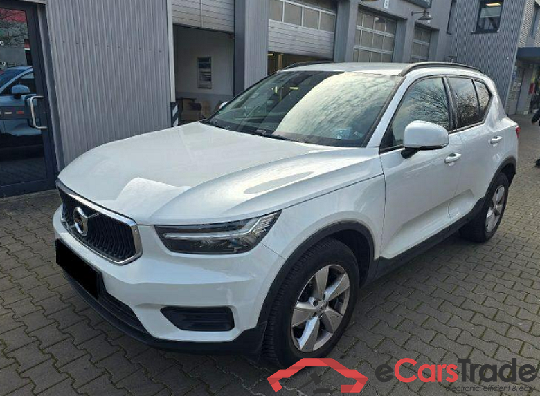 Volvo XC40 (2017->) DE - SUV5 T3 2WD EU6d, Momentum Core (EURO 6d), 2020 - 2022