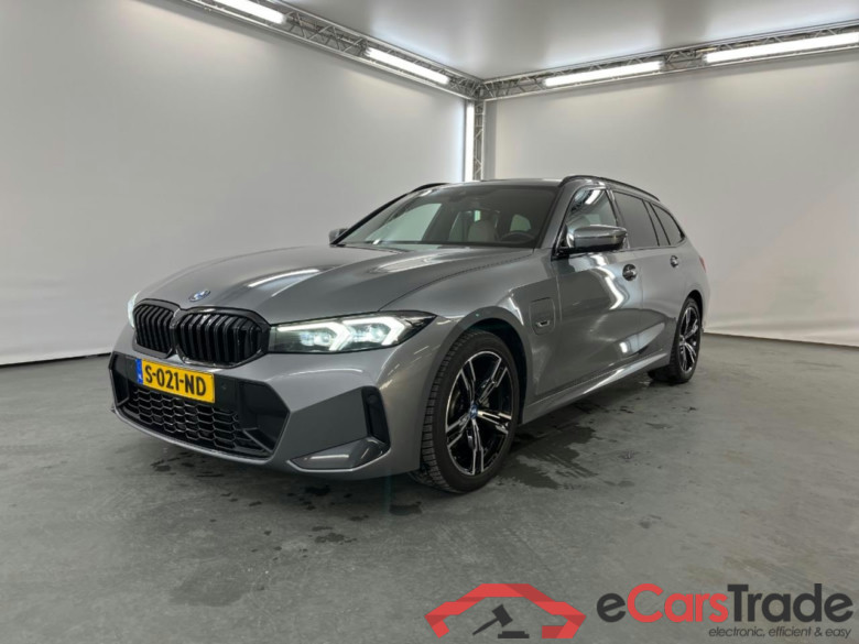BMW 3-SERIE TOURING 330e #1