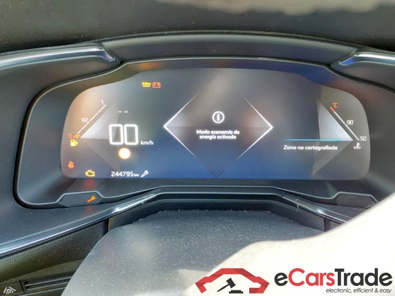 DS DS 7 Crossback / 2017 / 5P / todoterreno BlueHDi DE 96kW (130CV) Auto. SO CHIC #4