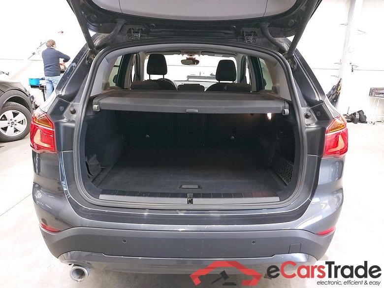 BMW X1 sDrive16d Aut. Pano Navi-Pro KeylessGo Camera Klima PDC ... #6