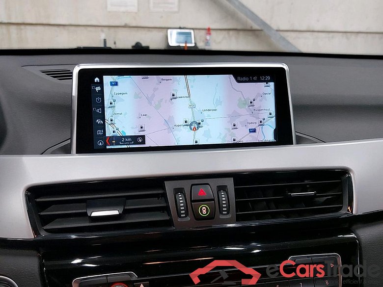 BMW X1 sDrive16d Aut. Pano Navi-Pro KeylessGo Camera Klima PDC ... #4