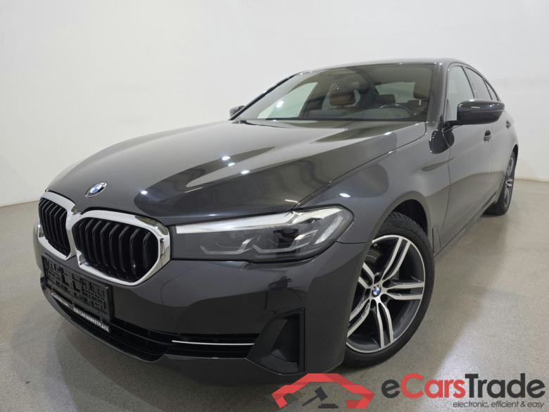 BMW 520d Aut. LED-Xenon LC-Pro ACC Navi-Pro Sport-Leather KeylessGo Camera Klima PDC ...