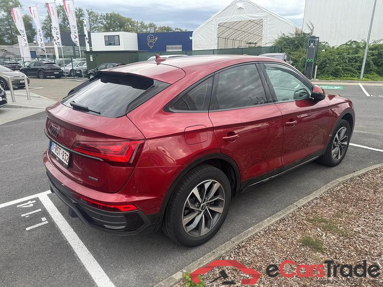 AUDI Q5 Sportback 40 TDi Q Business Edition Advanced S tr. #4