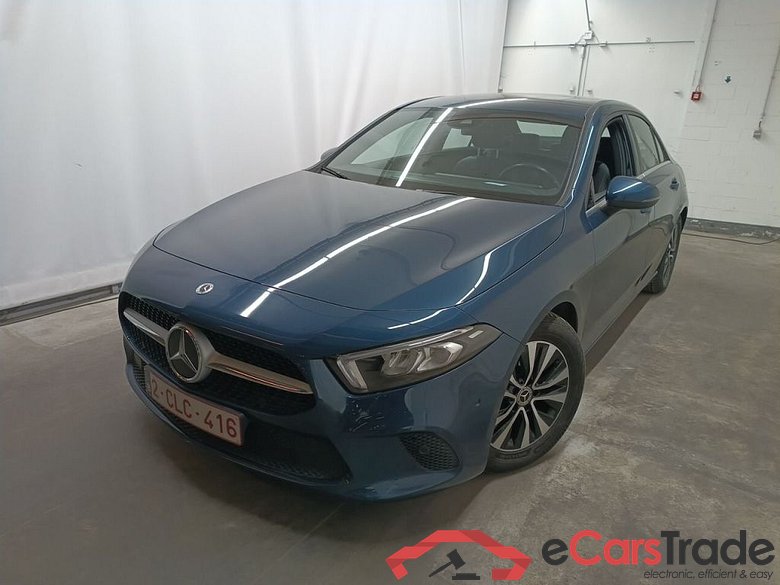 Mercedes-Benz A-Klasse Limousine A 180d Business Solution 4d #1