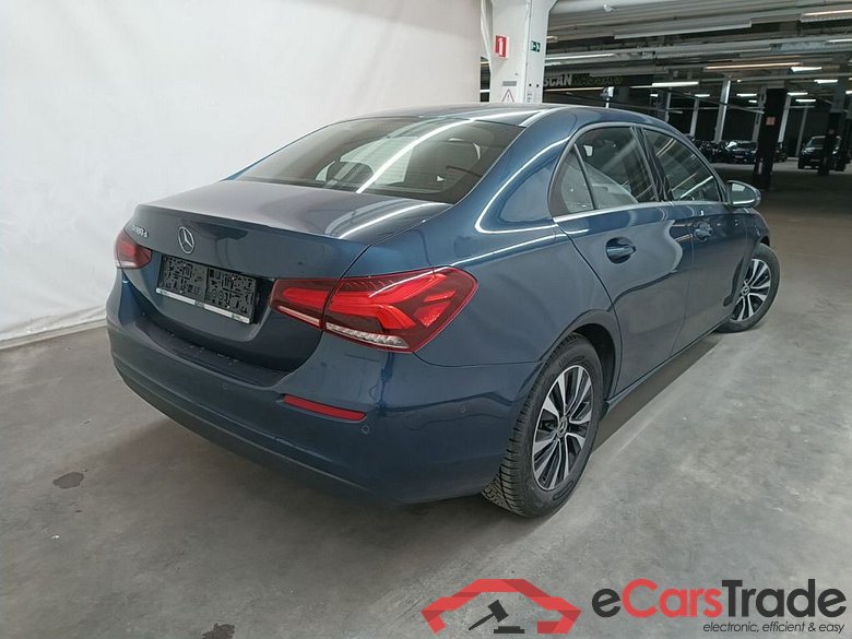 Mercedes-Benz A-Klasse Limousine A 180d Business Solution 4d #2