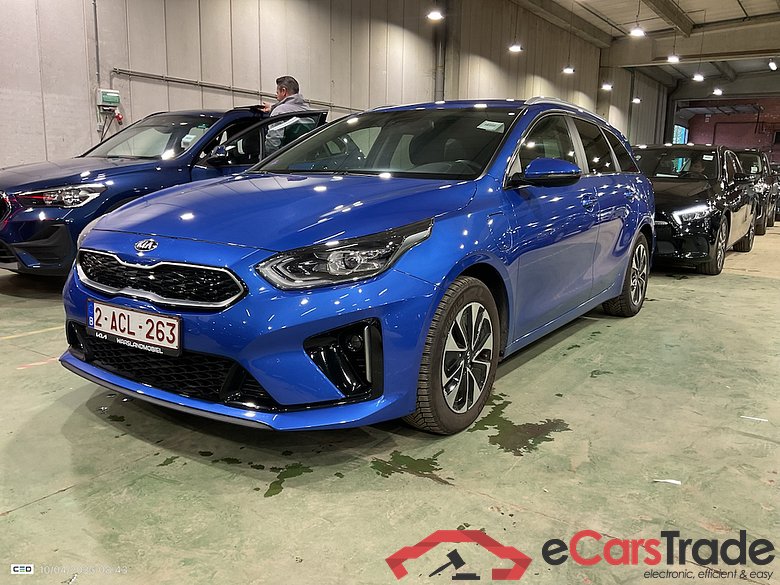 KIA Cee'd 1.6 GDI PHEV BUSINESS LINE DCT