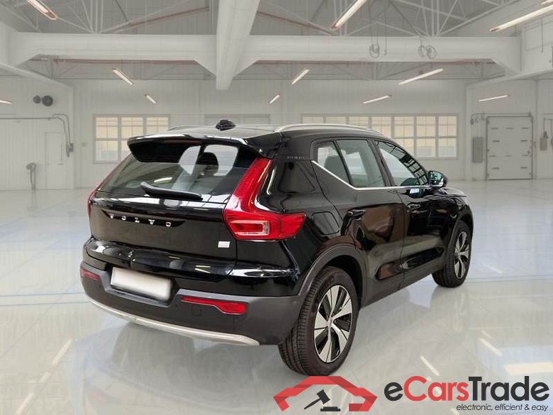 VOLVO XC40 / 2021 / 5P / SUV T4 RECHARGE PLUG-IN AUTO ESSENTIAL #2