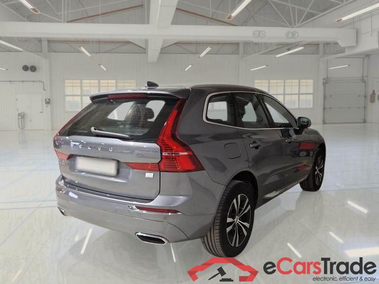 VOLVO XC60 / 2017 / 5P / SUV T6 PLUG-IN AWD AUTO RECHARGE INS. EXP #2