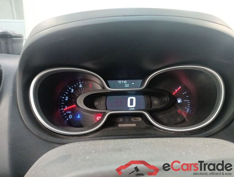 Renault Trafic L2H1 dCi 120 Grand Confort DC 2.9T 4d #6