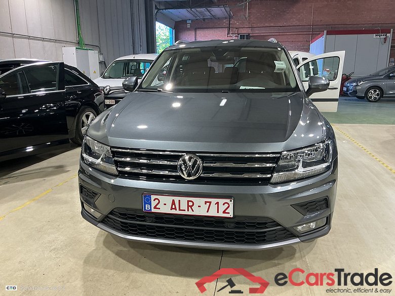 VOLKSWAGEN Tiguan 1.5 TSI COMFORTLINE #2