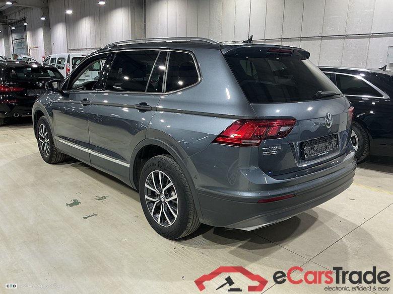 VOLKSWAGEN Tiguan 1.5 TSI COMFORTLINE #3