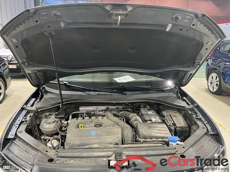 VOLKSWAGEN Tiguan 1.5 TSI COMFORTLINE #6