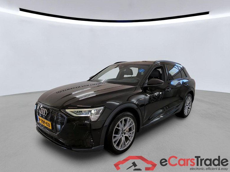 AUDI e-tron 300 kW #1