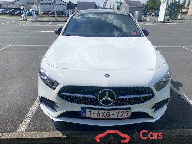 MERCEDES-BENZ A 250 e PHEV AMG Line #1