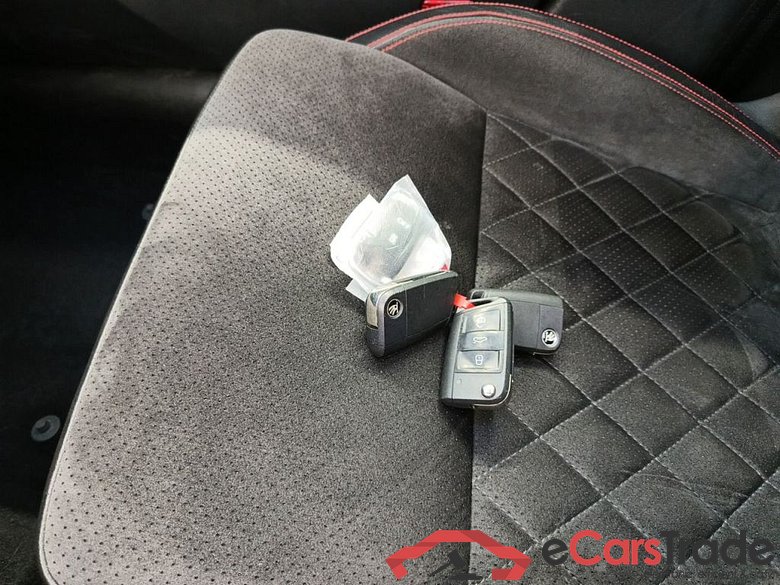 SKODA OCTAVIA COMBI 2.0 CR TDi 184 4x4 RS DSG 5d #4