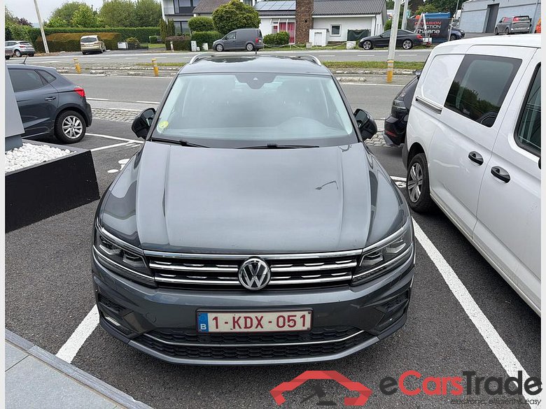 VOLKSWAGEN Tiguan Highline 2.0 TDI SCR 110 kW (150 ch) 7 vitesses DSG #2