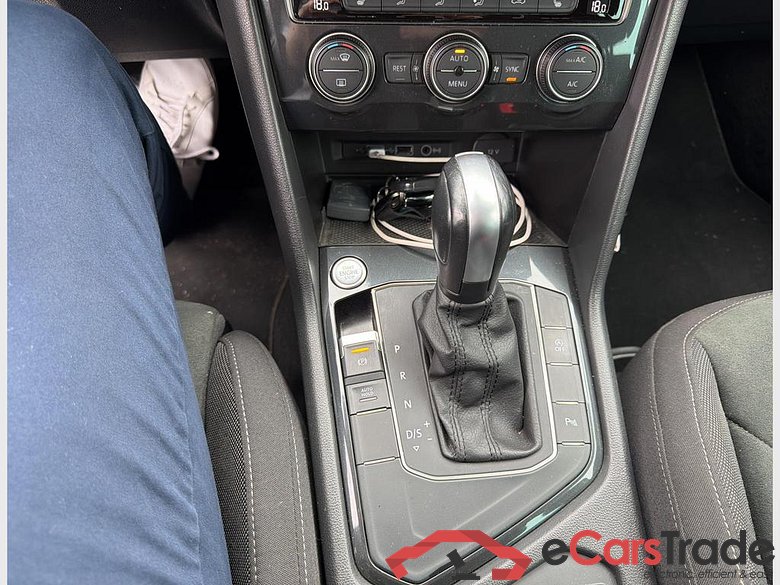 VOLKSWAGEN Tiguan Highline 2.0 TDI SCR 110 kW (150 ch) 7 vitesses DSG #4
